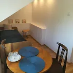 I Mak Проживание в семье